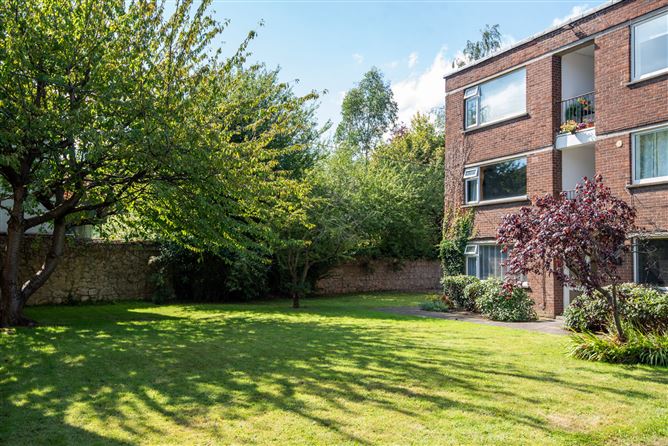 6 Greenlands, Sunbury Court, Dartry,   Dublin 6