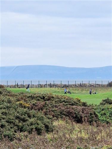 17 Dun na Carraige , Salthill, Galway