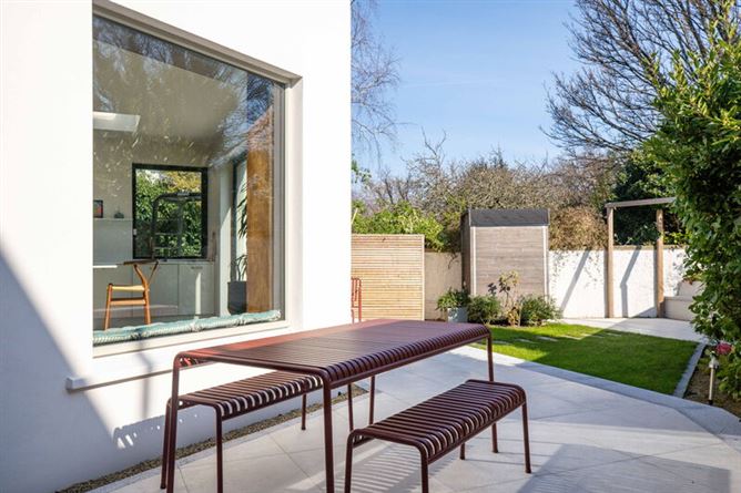 27 Frascati Park, Blackrock, Co. Dublin