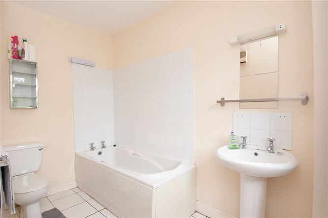 Photo 5 of 12 — 11 Courtown Cove, Gorey Road, Courtown, Gorey, Co. Wexford
