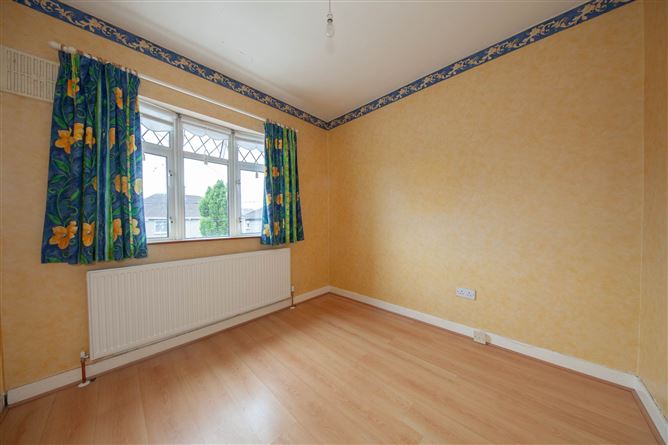 Photo 20 of 27 — 44 Maryfield Crescent, Artane, Dublin 5