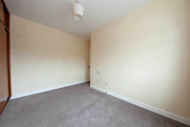 Photo 23 of 27 — 44 Maryfield Crescent, Artane, Dublin 5