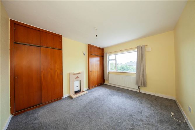 Photo 15 of 27 — 44 Maryfield Crescent, Artane, Dublin 5