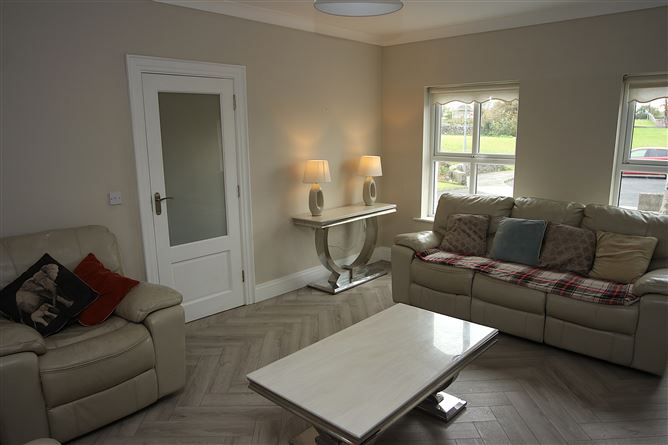 12 Páirc an Tobair, Caltra, Ballinasloe, Co. Galway