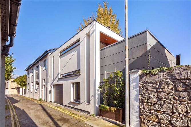 3 Woods Way, Off Mount Eden Road, Donnybrook, Dublin 4