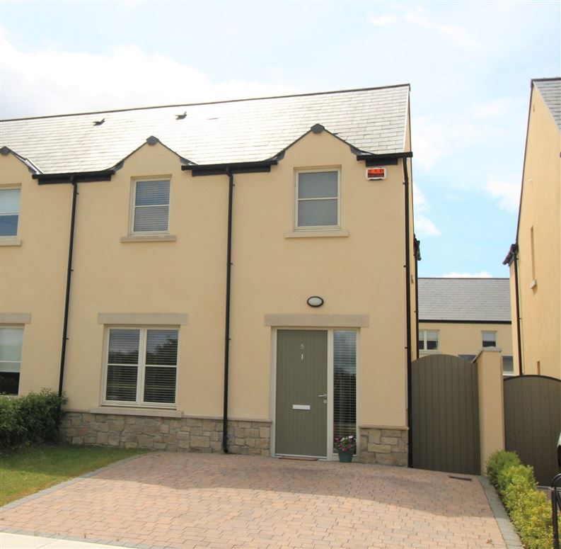 5 Williams Grove, Ardclough, Straffan, Co. Kildare DNG Celbridge