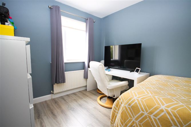 25 Russell Place, Tallaght, Dublin 24