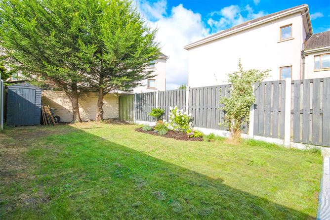 25 Russell Place, Tallaght, Dublin 24