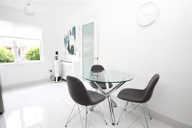 25 Russell Place, Tallaght, Dublin 24