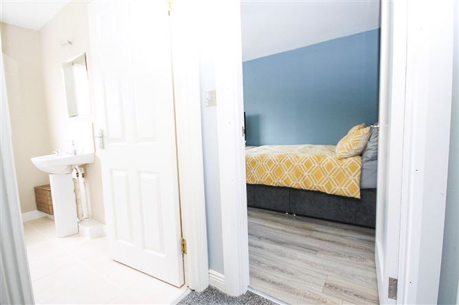 25 Russell Place, Tallaght, Dublin 24