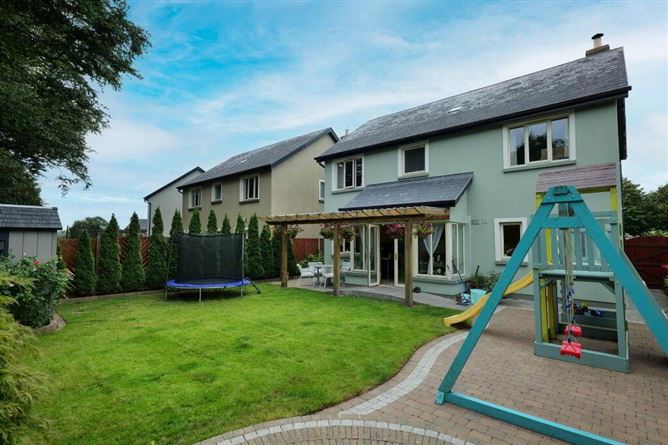 2 Beechwood Avenue, Oakfield, Charleville, Cork
