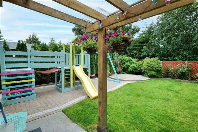 2 Beechwood Avenue, Oakfield, Charleville, Cork