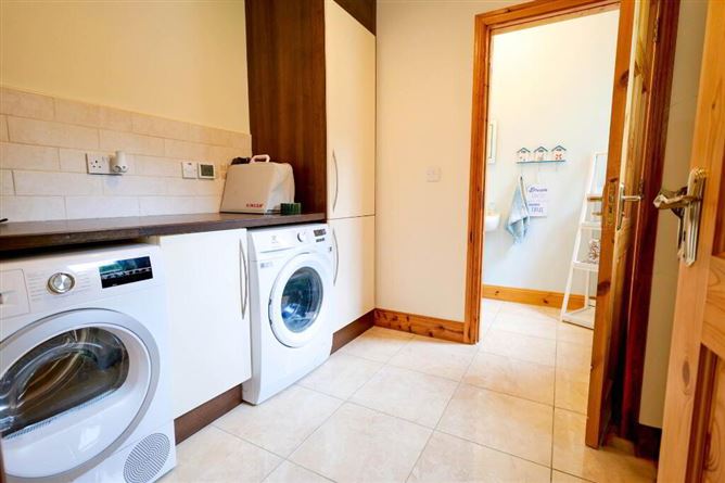 2 Beechwood Avenue, Oakfield, Charleville, Cork