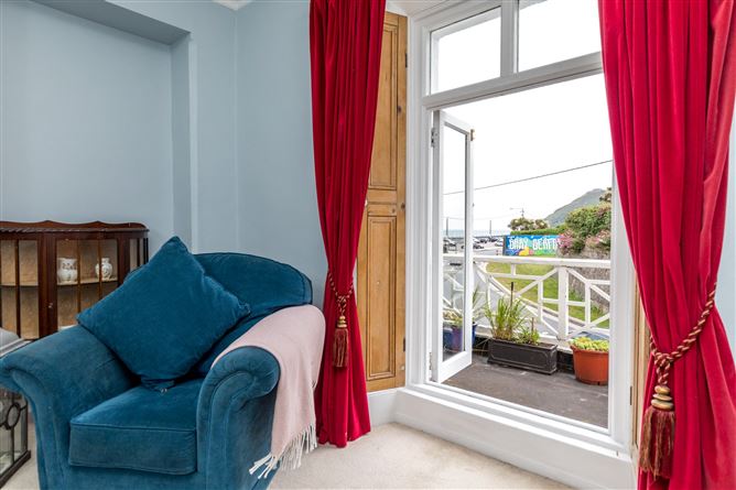 8 Martello Terrace, Bray, Co. Wicklow