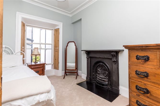 8 Martello Terrace, Bray, Co. Wicklow