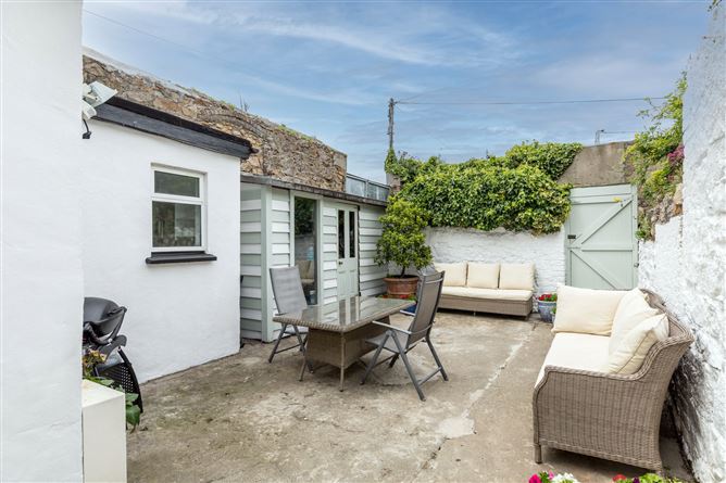 8 Martello Terrace, Bray, Co. Wicklow