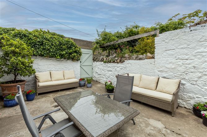 8 Martello Terrace, Bray, Co. Wicklow