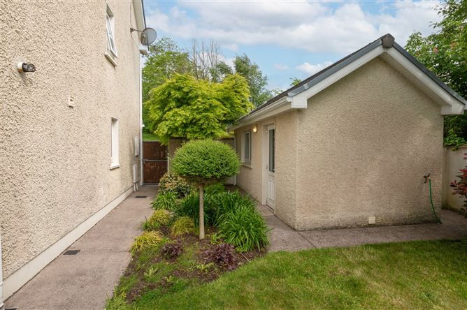 28 Rowan Hill, Mount Oval, Rochestown, Cork
