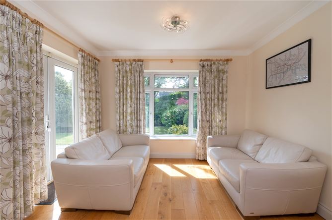 28 Rowan Hill, Mount Oval, Rochestown, Cork