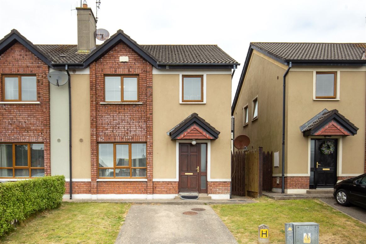 80 Clonattin Village, Gorey, Co. Wexford Sherry FitzGerald O'Leary
