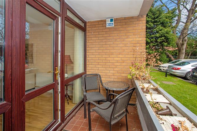 5 Cedar Hall, Millbrook, Milltown,   Dublin 6