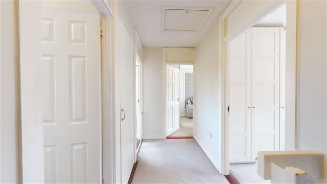 25 Sugarloaf Crescent, Bray, Co. Wicklow