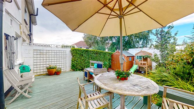 25 Sugarloaf Crescent, Bray, Co. Wicklow