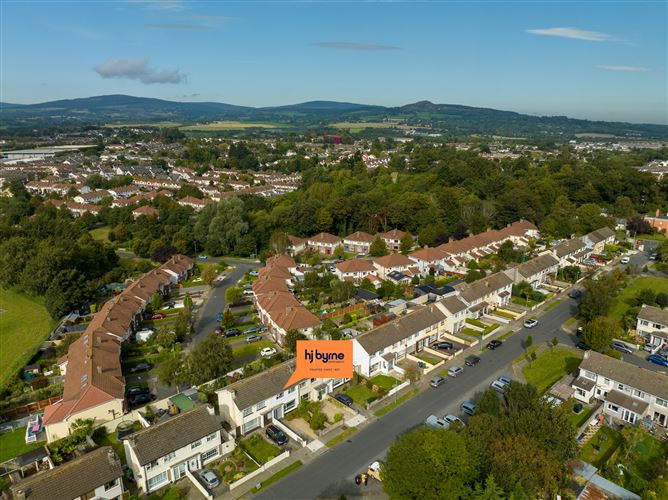 25 Sugarloaf Crescent, Bray, Co. Wicklow