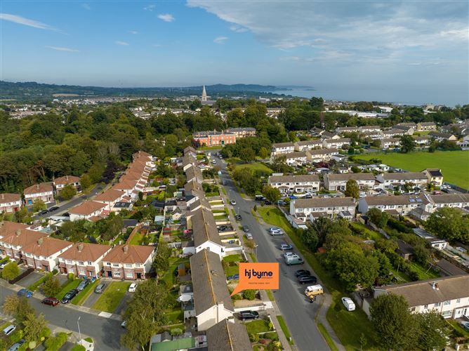 25 Sugarloaf Crescent, Bray, Co. Wicklow