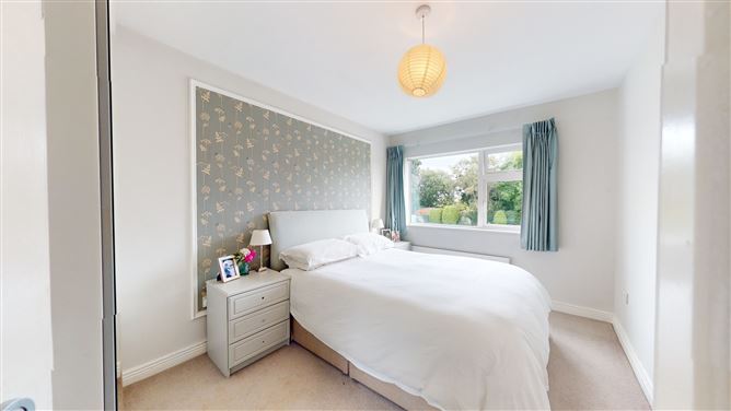 25 Sugarloaf Crescent, Bray, Co. Wicklow
