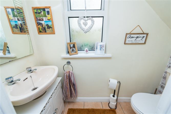 12 Osberstown Park, Sallins, Co. Kildare