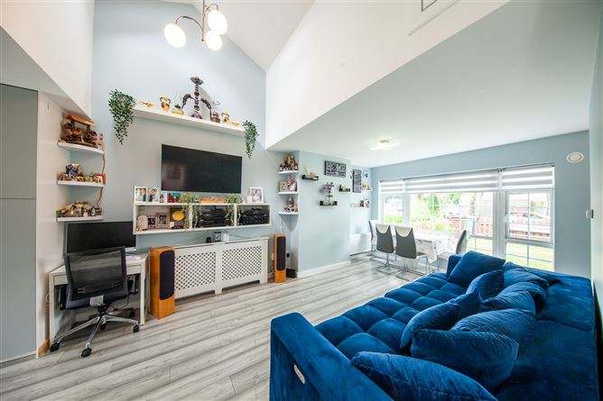 https://photos-a.propertyimages.ie/media/8/9/3/5017398/0a446b9d-d8da-400f-9c16-300626335e60_l.jpg