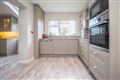8 Whitethorn Close