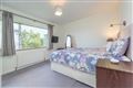 8 Whitethorn Close