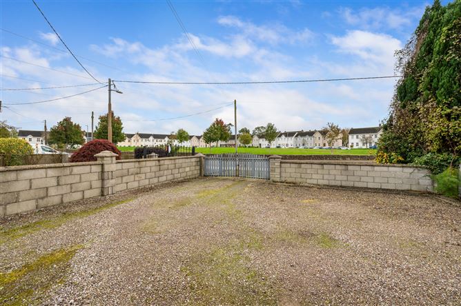 16 Michael Fitzgerald Place, Clondulane, Fermoy, Co. Cork.