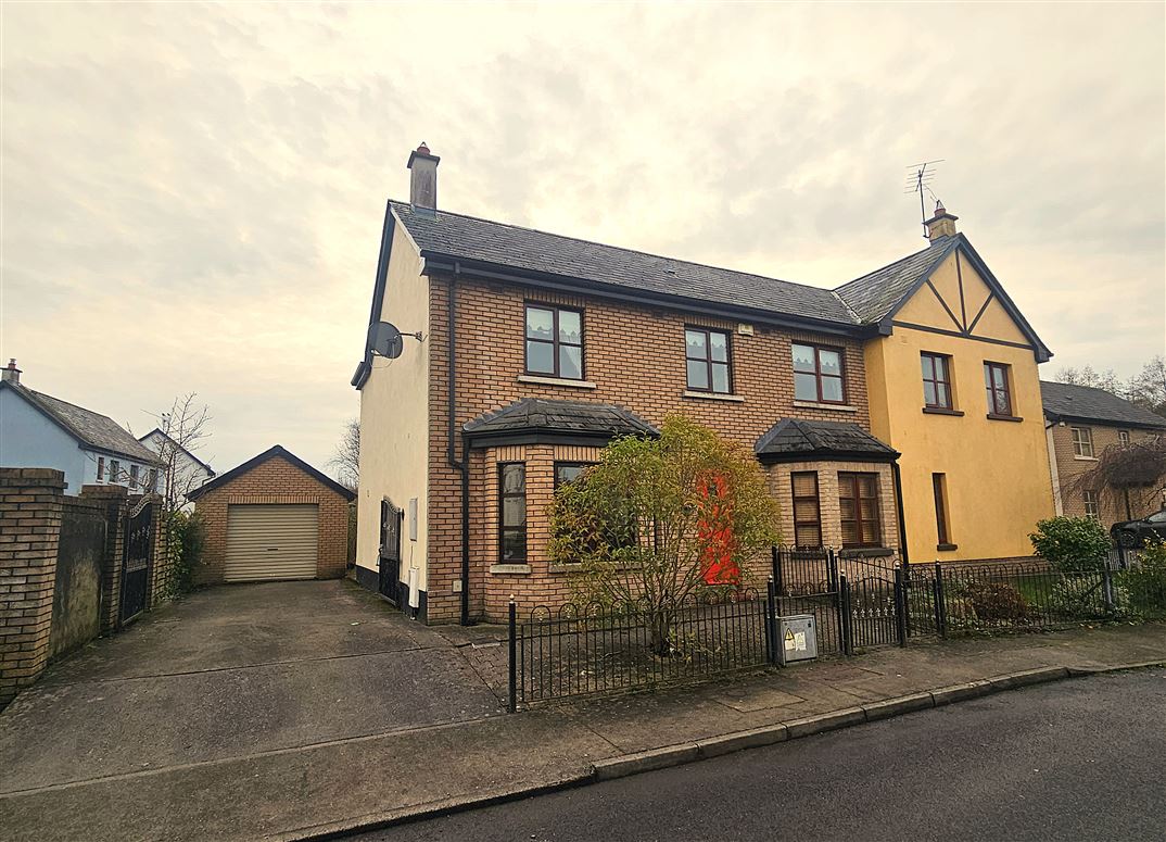 18 The Park, Cnoc na Greine, Kilcullen, Kildare