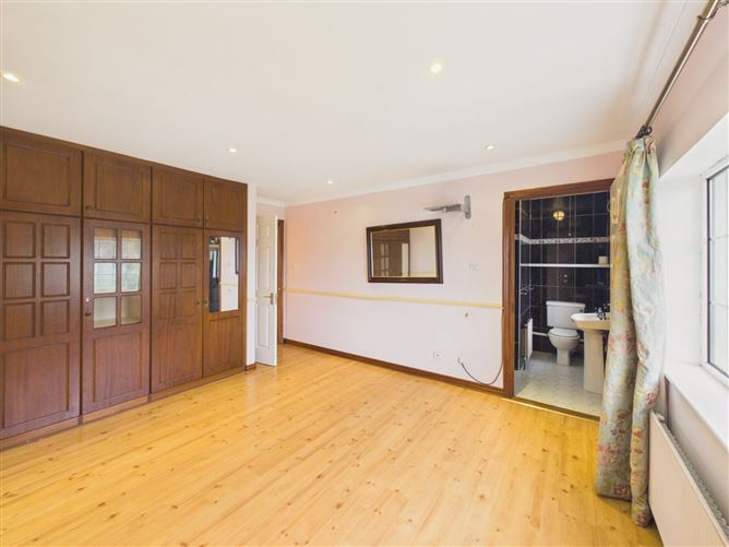 Photo 14 of 28 — 12 Hawthorn Place, Clybaun Road, Galway