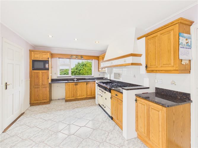 Photo 7 of 28 — 12 Hawthorn Place, Clybaun Road, Galway