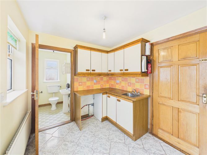 Photo 11 of 28 — 12 Hawthorn Place, Clybaun Road, Galway