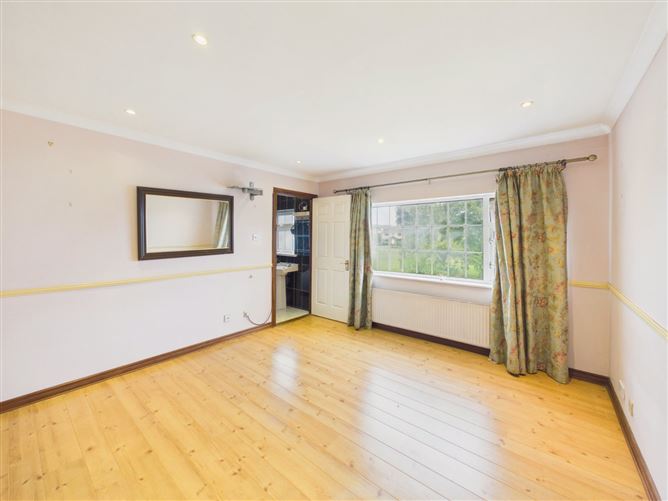 Photo 13 of 28 — 12 Hawthorn Place, Clybaun Road, Galway