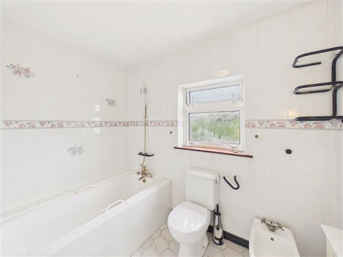 Photo 22 of 28 — 12 Hawthorn Place, Clybaun Road, Galway