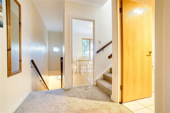 2 Ballygihen, Sandycove Road, Sandycove, County Dublin