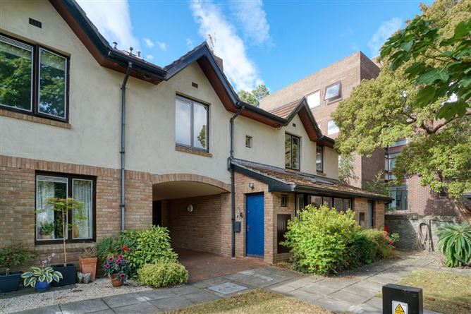 2 Ballygihen, Sandycove Road, Sandycove, County Dublin