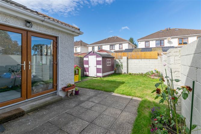 23 Glenbourne Grove, Leopardstown, Dublin 18