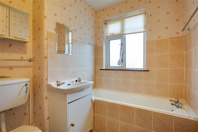 54 Mackintosh Park, Dun Laoghaire, Co. Dublin