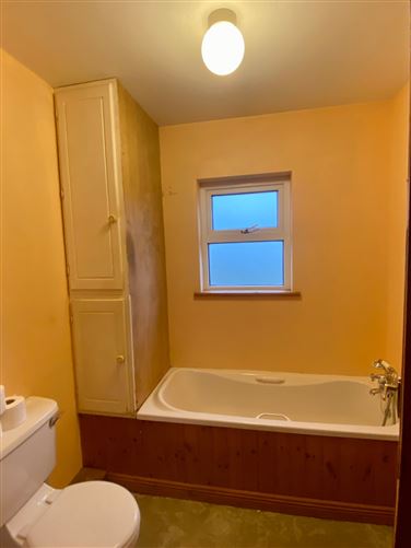 Rossaveel, Ballynahown, Co. Galway