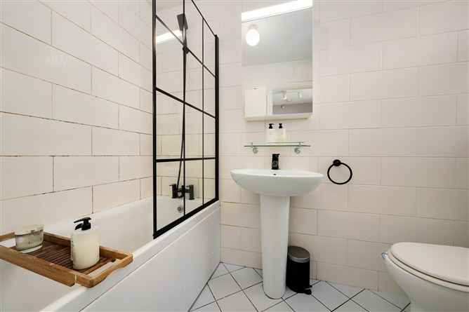 15 Bannaville, Ranelagh, Dublin 6
