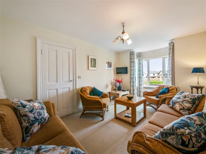 9 Hillview Crescent, Seafield Hotel and Spa Resort, Ballymoney, Co. Wexford