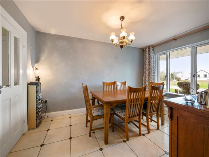 9 Hillview Crescent, Seafield Hotel and Spa Resort, Ballymoney, Co. Wexford