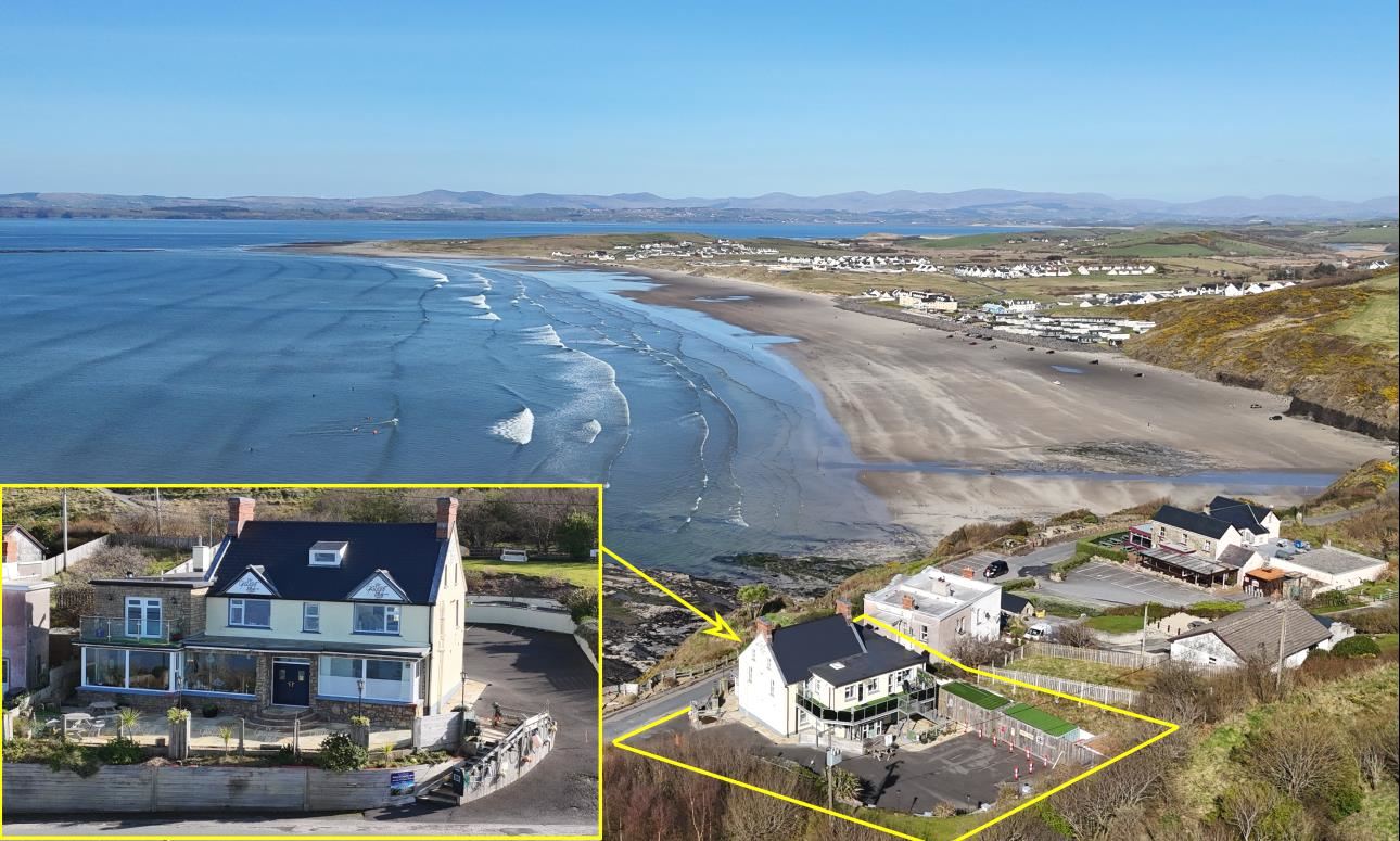 "The Gaslight Inn" Coolmore, Rossnowlagh, Donegal